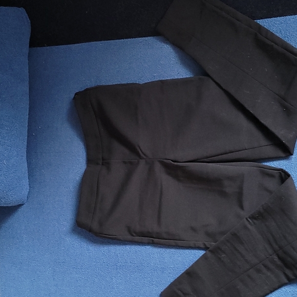 MANGO basics copped black pants - Picture 2 of 4